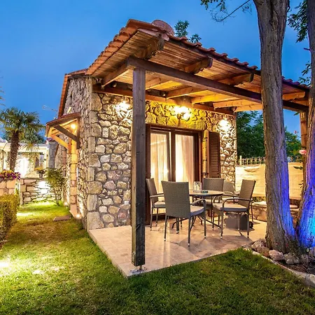 Stone House Maria * Skála Marión