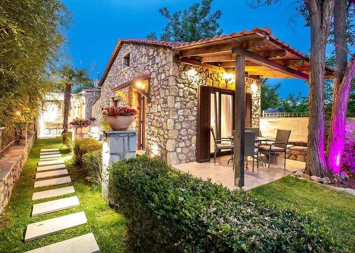 Ferienhaus Stone House Maria *