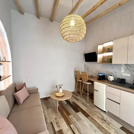 玛丽亚石楼公寓 Skála Marión