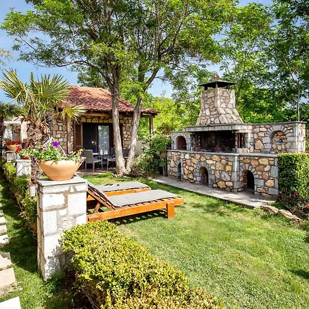 玛丽亚石楼公寓 Skála Marión